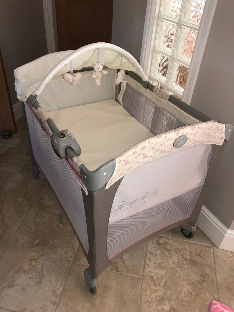 girl travel cot